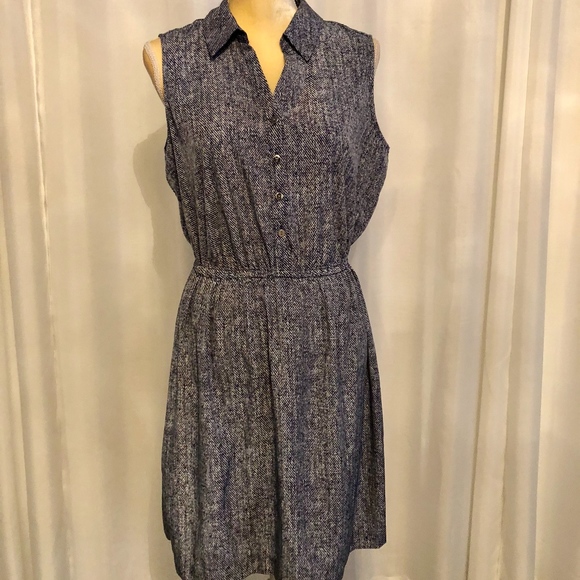 Dress - Picture 1 of 6